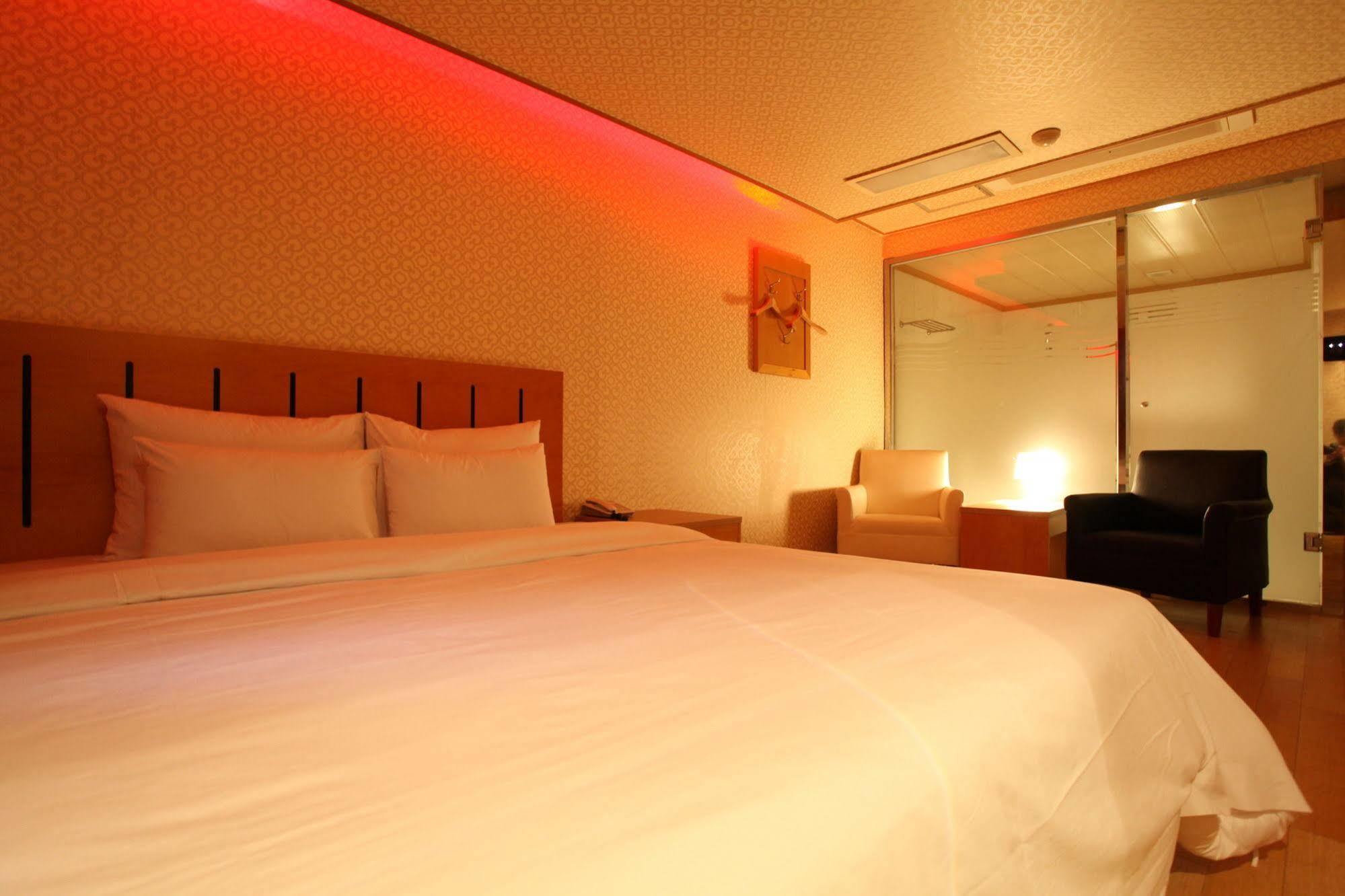 Prince Hotel Seul Esterno foto