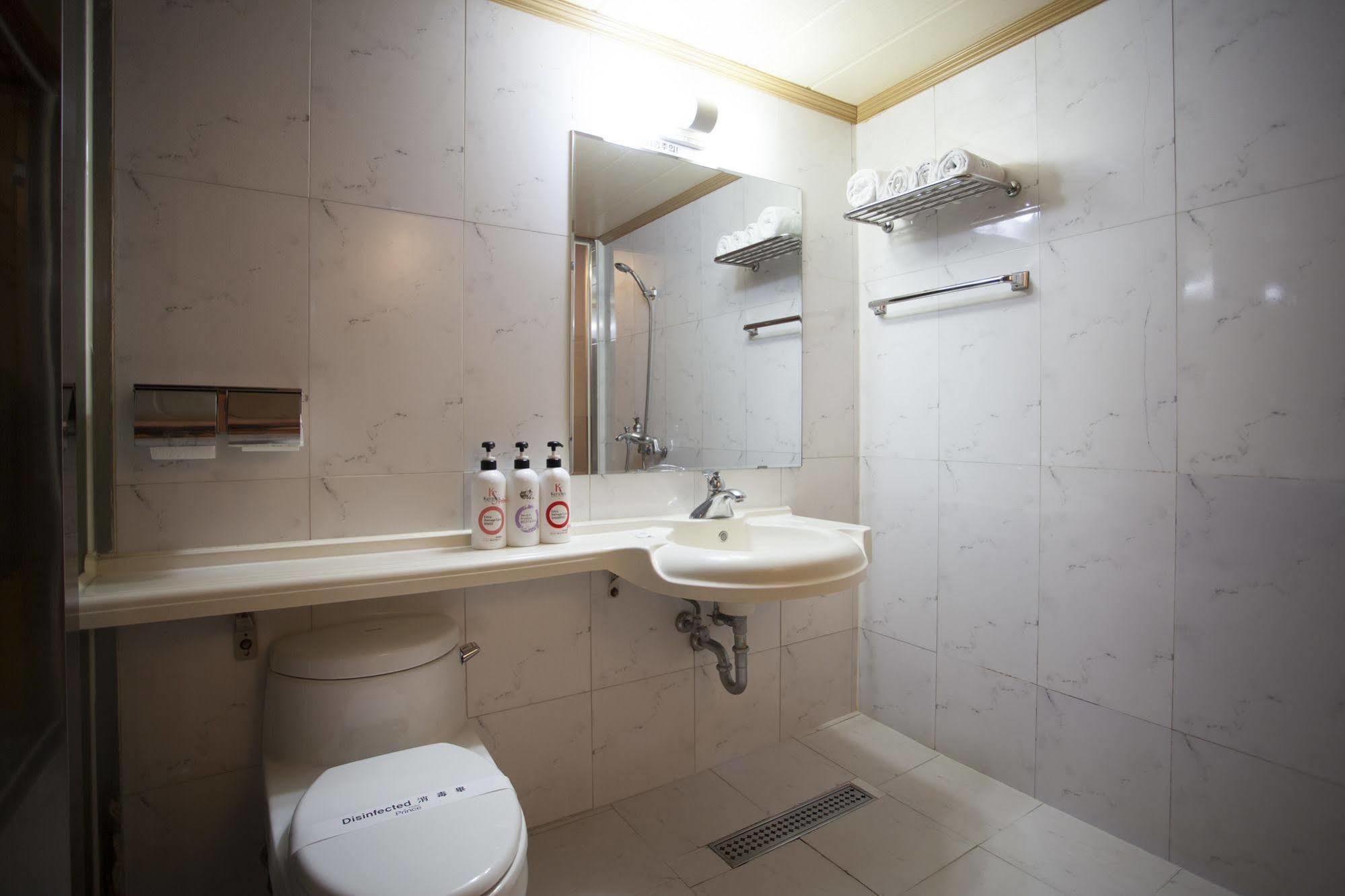Prince Hotel Seul Esterno foto